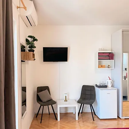 Rooms Kate Krk Town Exterior photo