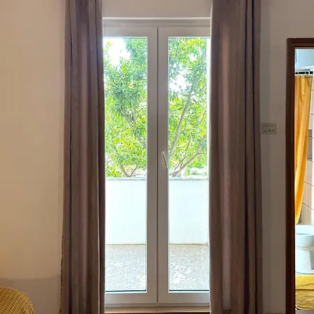 Rooms Kate Krk Town Exterior photo